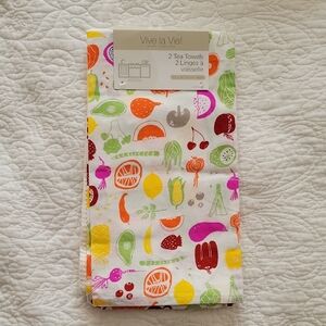 Vive la Vie! Tea/Dish Towels- 2 Pack- New!